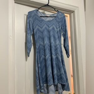 Chic Blue Long Sleeve Dress with Elegant Pattern